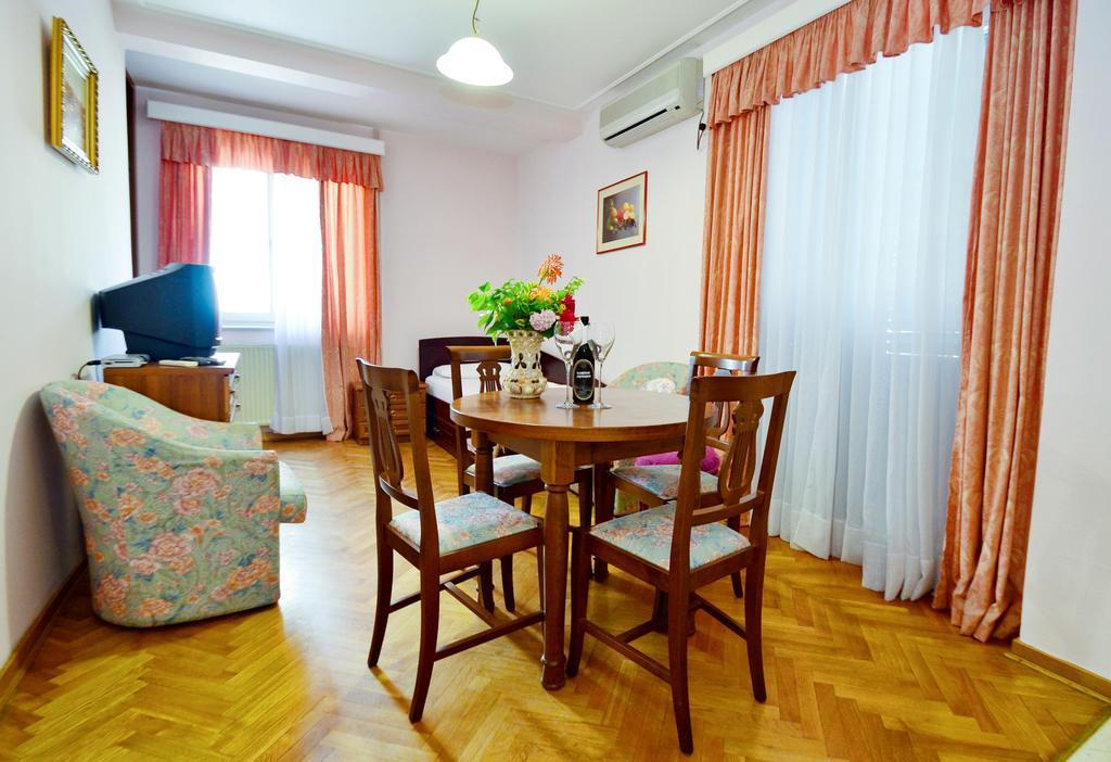 Villa Velzon Guesthouse Budva Kültér fotó