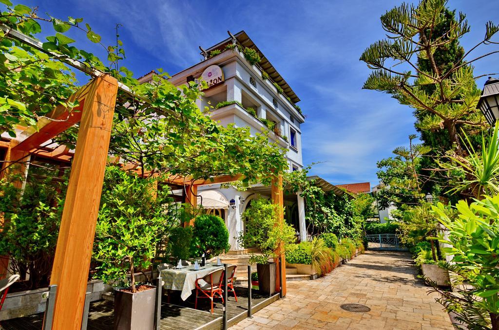 Villa Velzon Guesthouse Budva Kültér fotó