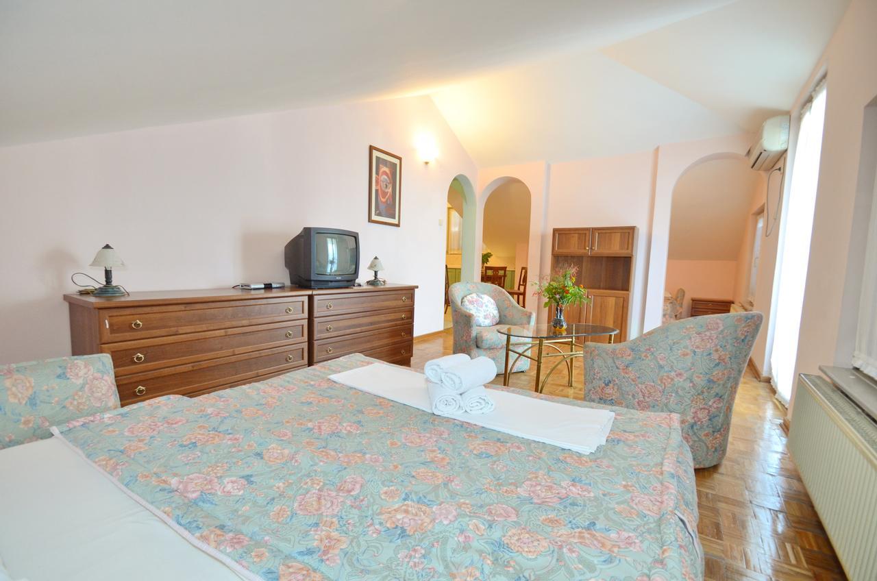 Villa Velzon Guesthouse Budva Kültér fotó