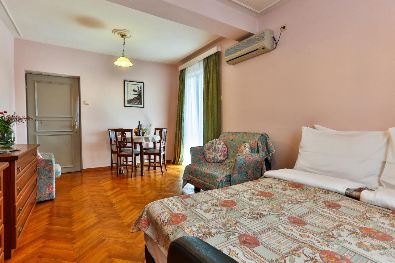 Villa Velzon Guesthouse Budva Kültér fotó